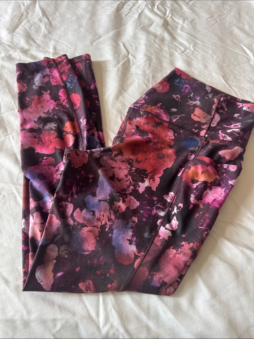 Athleta Floral Print Performance active Leggings - Pink & Purple
